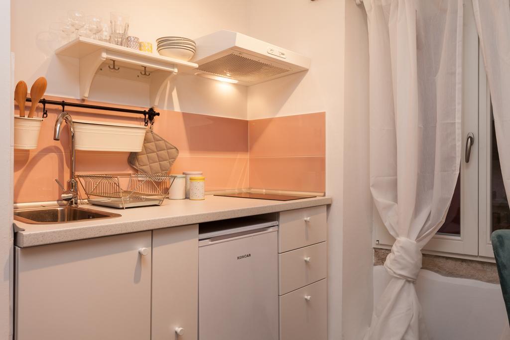 Apartments And Rooms Hey Ровинь Экстерьер фото