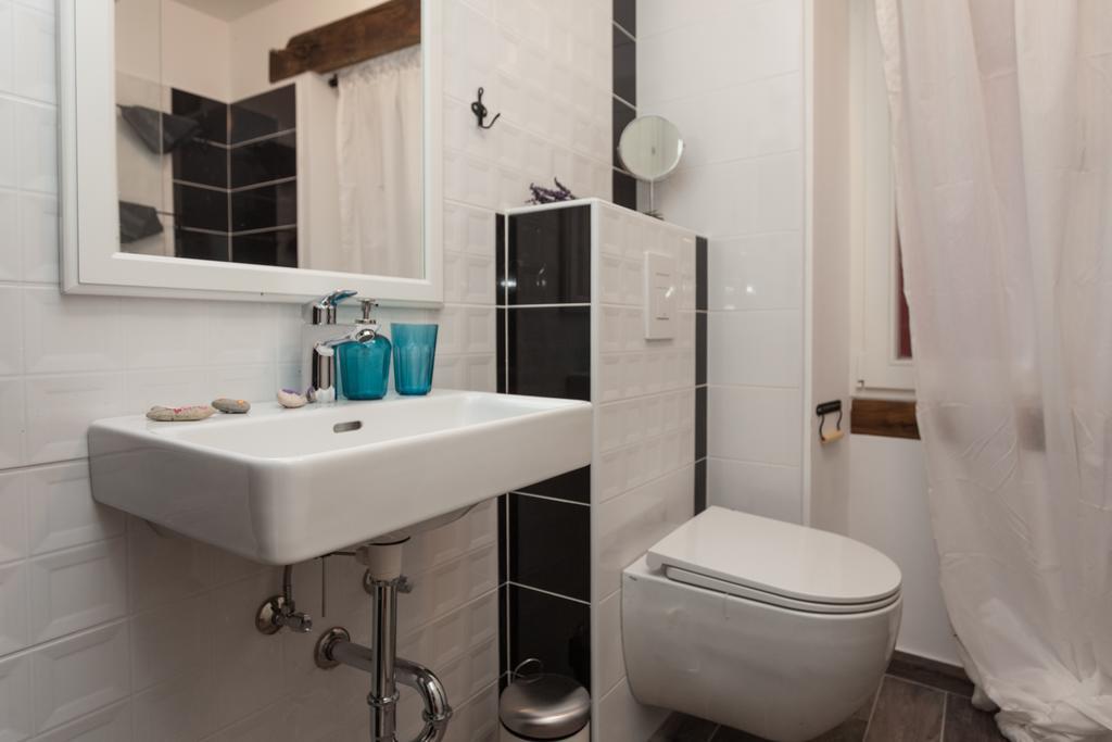 Apartments And Rooms Hey Ровинь Экстерьер фото