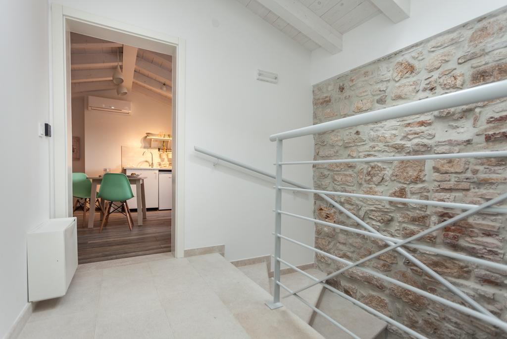 Apartments And Rooms Hey Ровинь Экстерьер фото