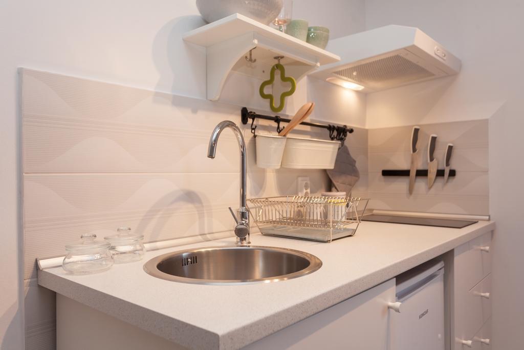 Apartments And Rooms Hey Ровинь Экстерьер фото