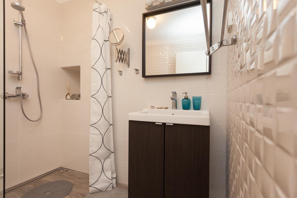 Apartments And Rooms Hey Ровинь Экстерьер фото
