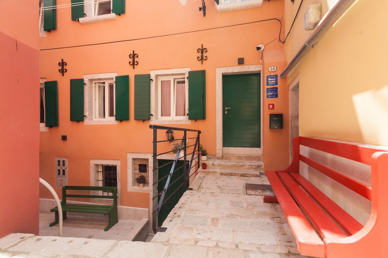 Apartments And Rooms Hey Ровинь Экстерьер фото